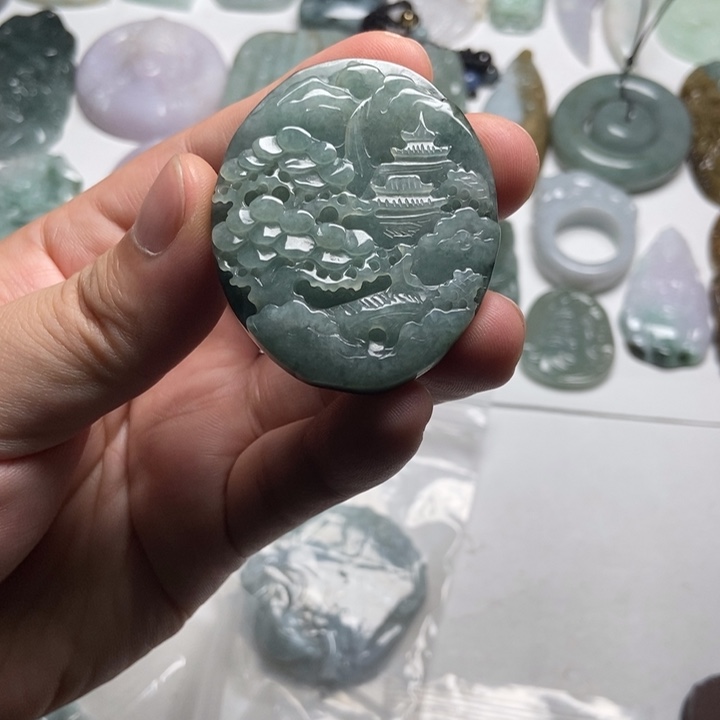 翡翠未镶嵌颈饰山水32
