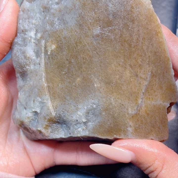 和田玉未镶嵌珠宝半成品