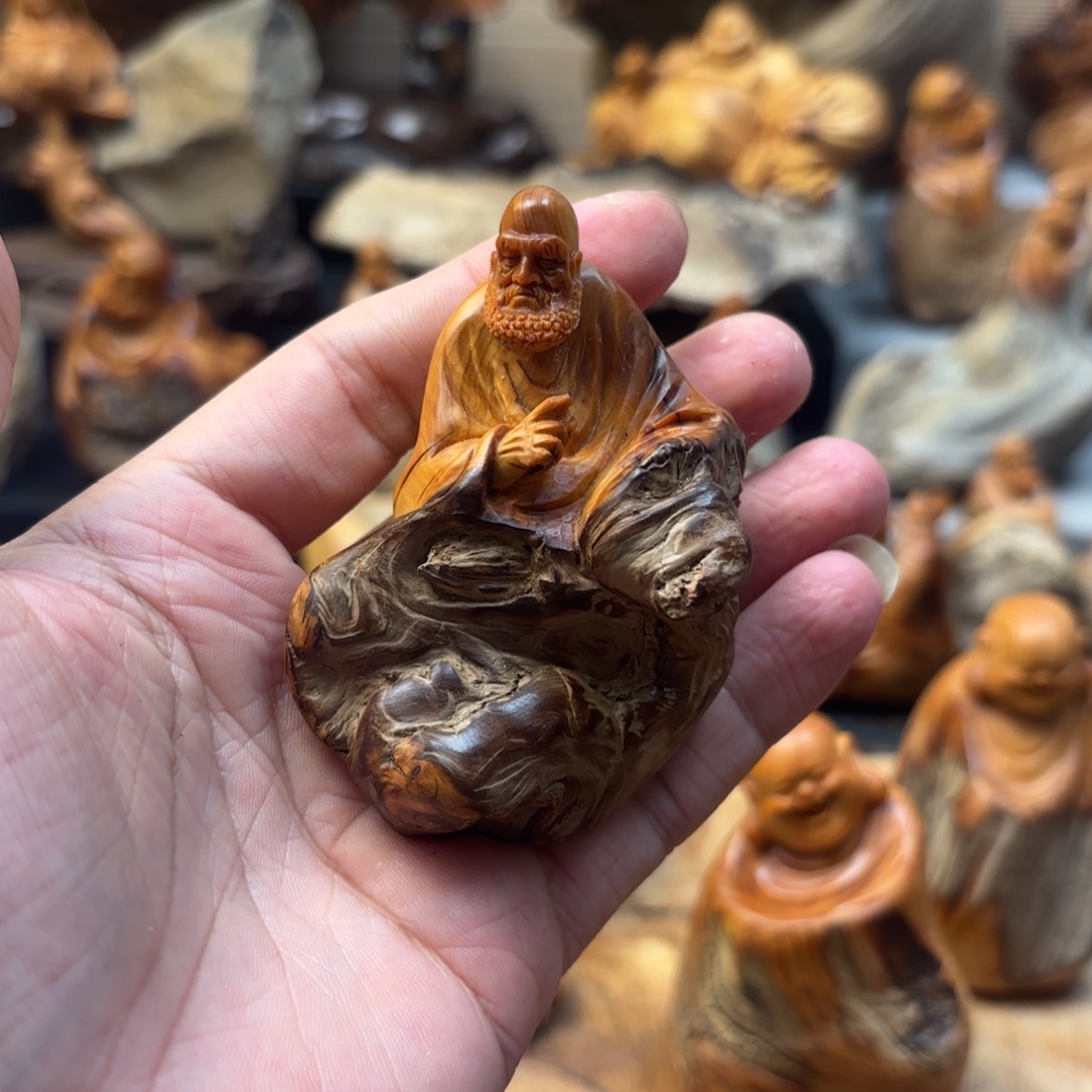 王***群柏木太行崖柏手工雕刻