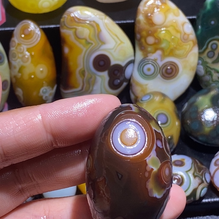 玛瑙/玉髓未镶嵌珠宝奇石148