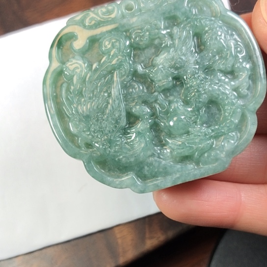 翡翠未镶嵌颈饰缅甸A货，每天下午1点半开播
