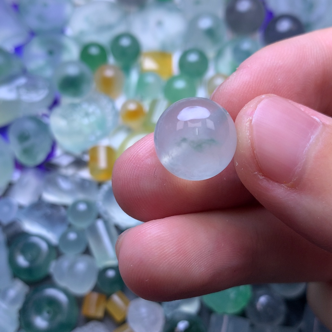 定制翡翠未镶嵌珠子