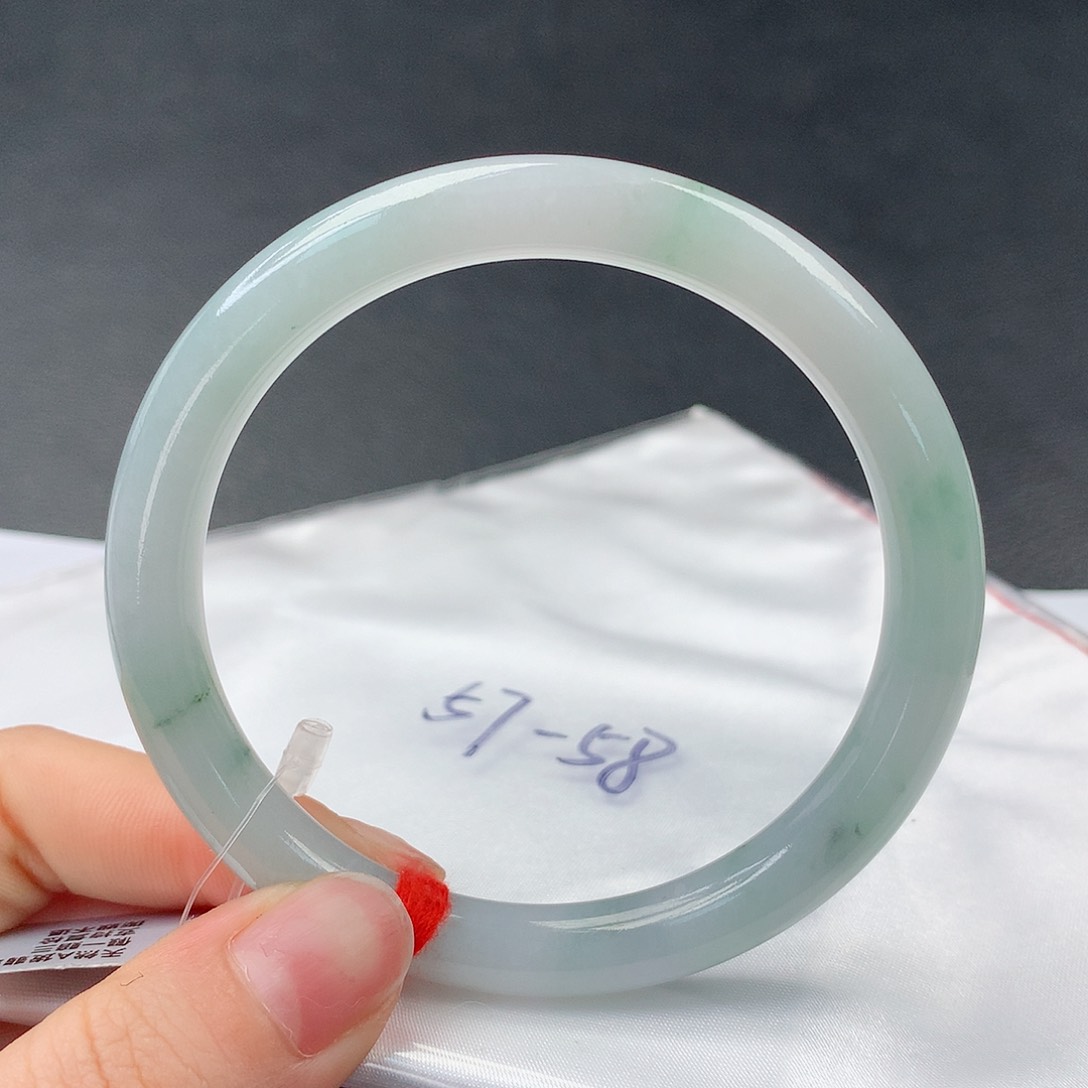 翡翠手镯未镶嵌0066圆58