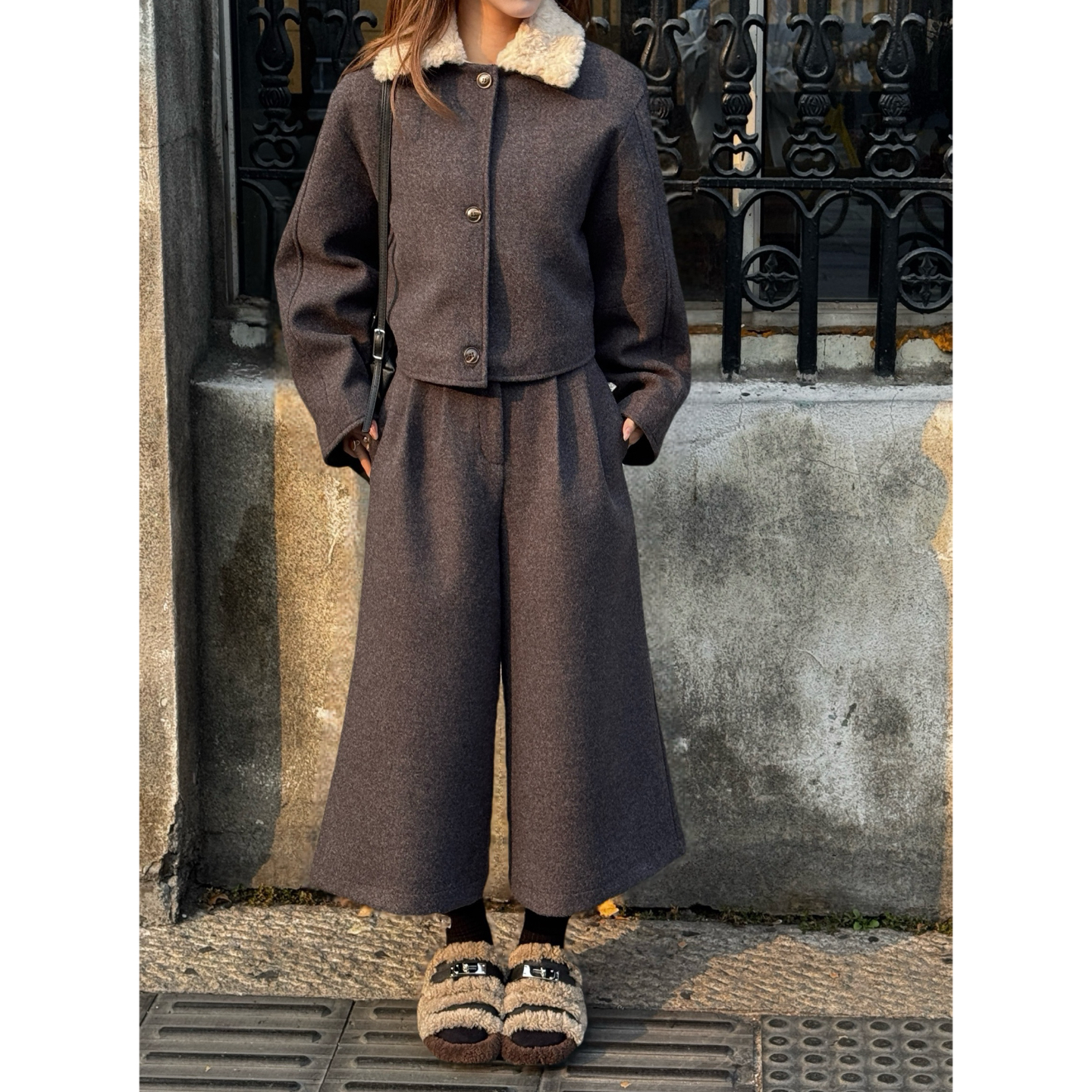 【TI TI】秋冬韩系毛呢羊羔毛翻领羽绒外套八分裤套装