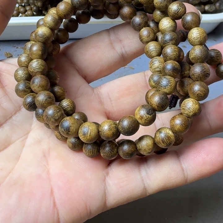 沉香手串相**哥乌身手串15克