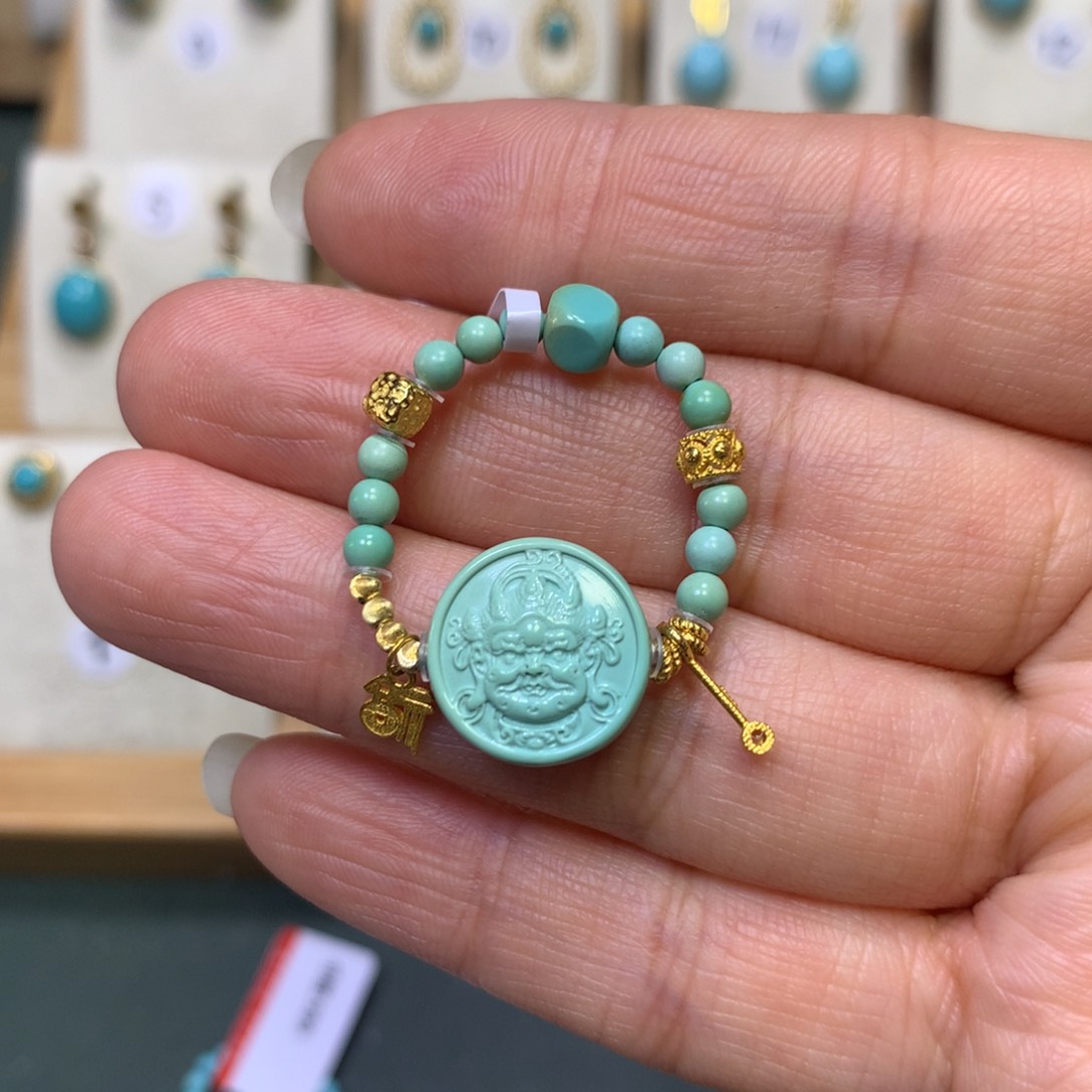 绿松石戒指18K金镶嵌