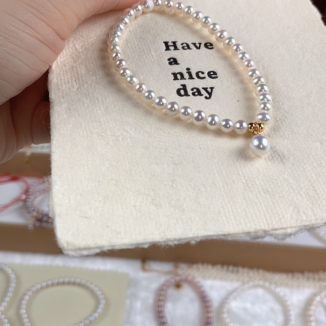 18K金镶嵌淡水珍珠手绳