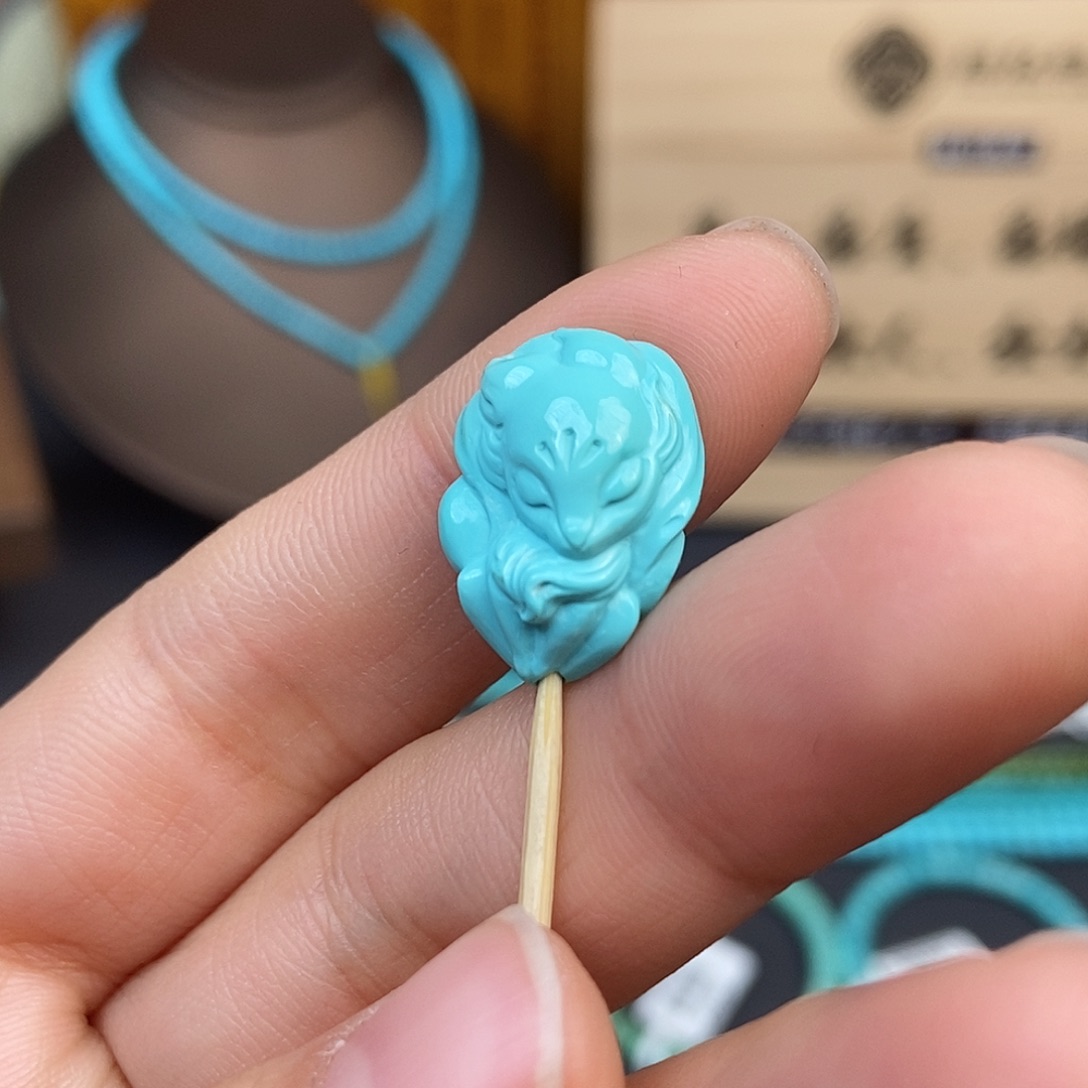 绿松石配饰未镶嵌