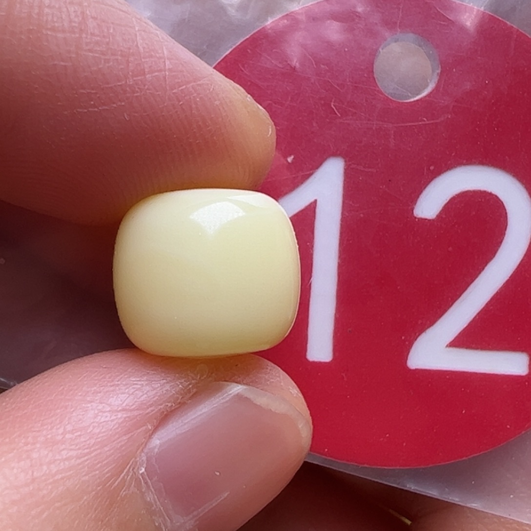 蜜蜡未镶嵌珠宝奇石11.5m m