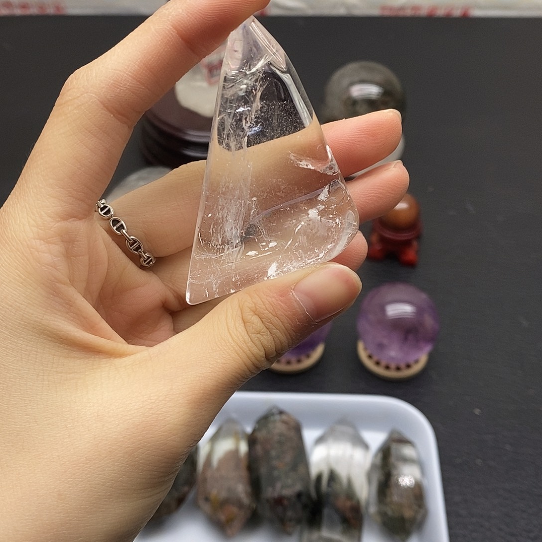 珠宝半成品水晶未镶嵌18水晶石