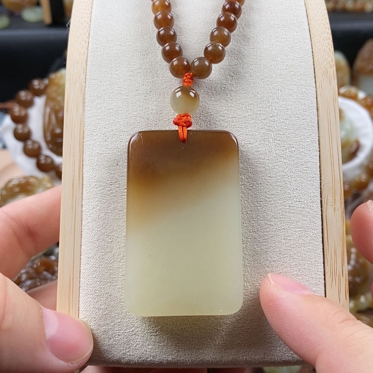 【闪购商品】和田玉（糖玉）颈饰未镶嵌