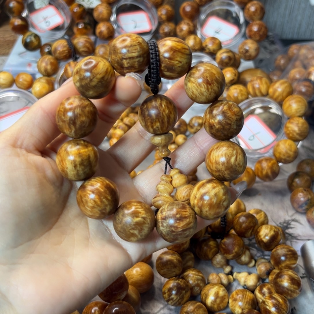 惊***寒松木木雕款2.0手串