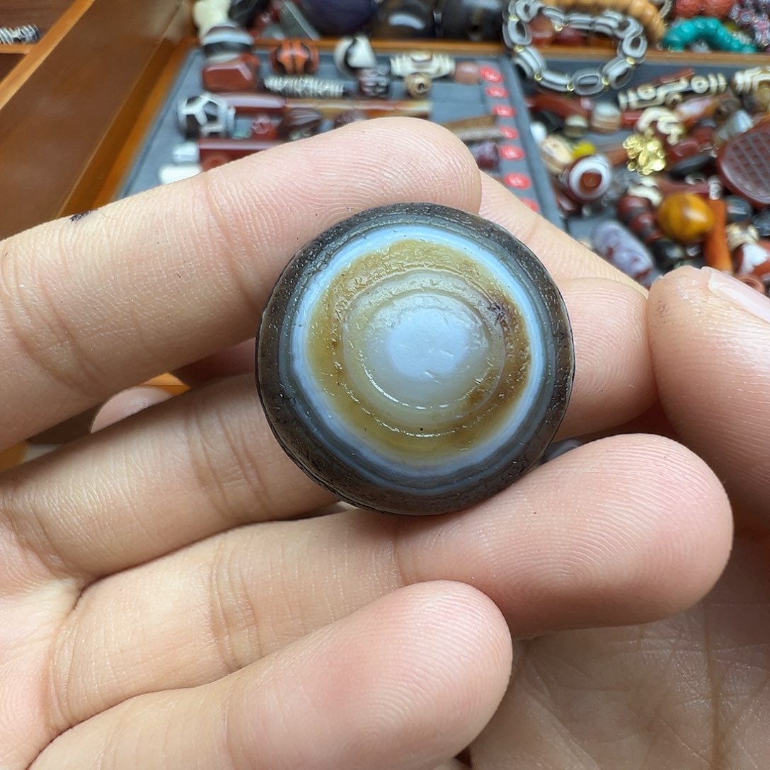 奇***轩玛瑙/玉髓未镶嵌珠宝半成品