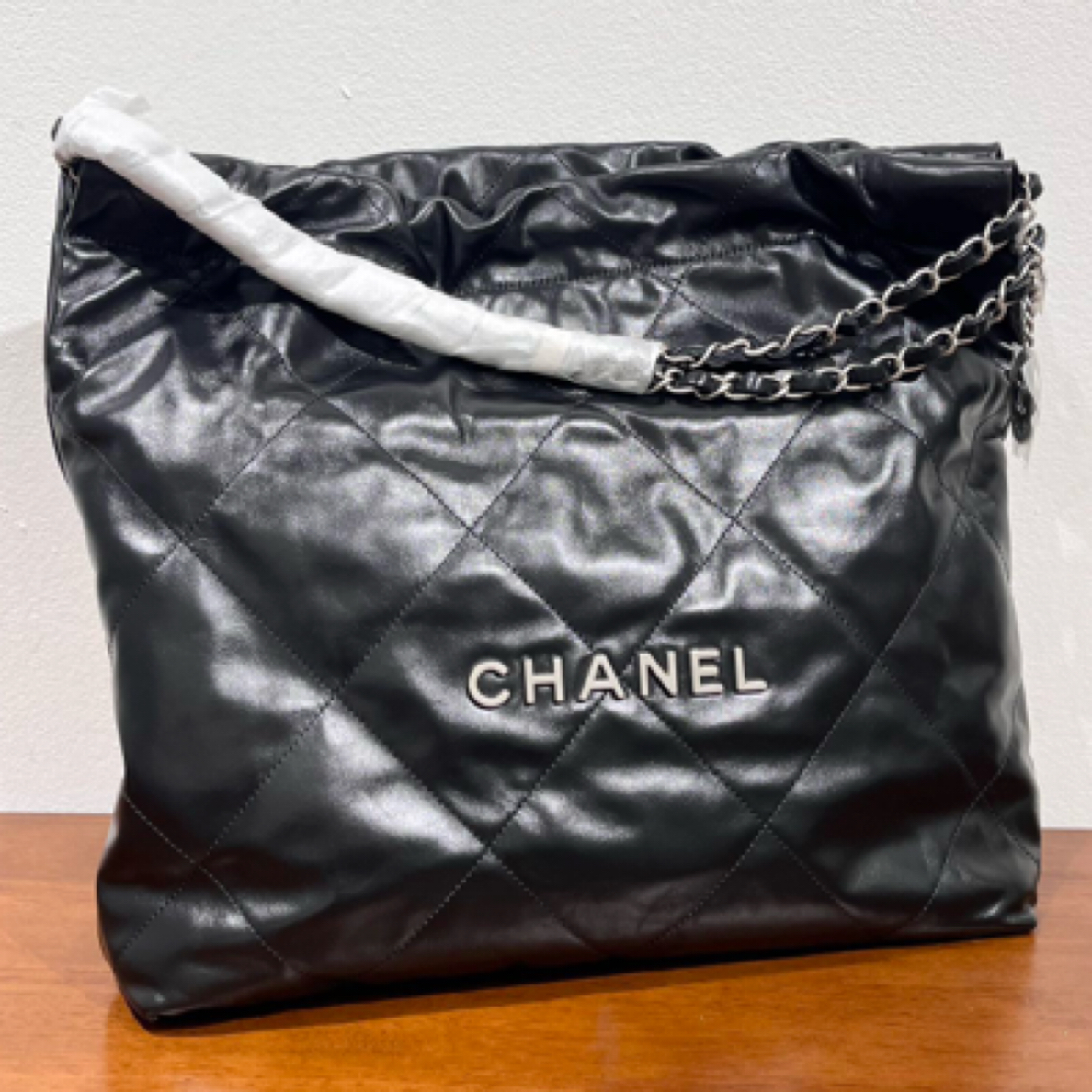 99新 Chanel/香奈儿 24B 黑银牛皮22bag 中号