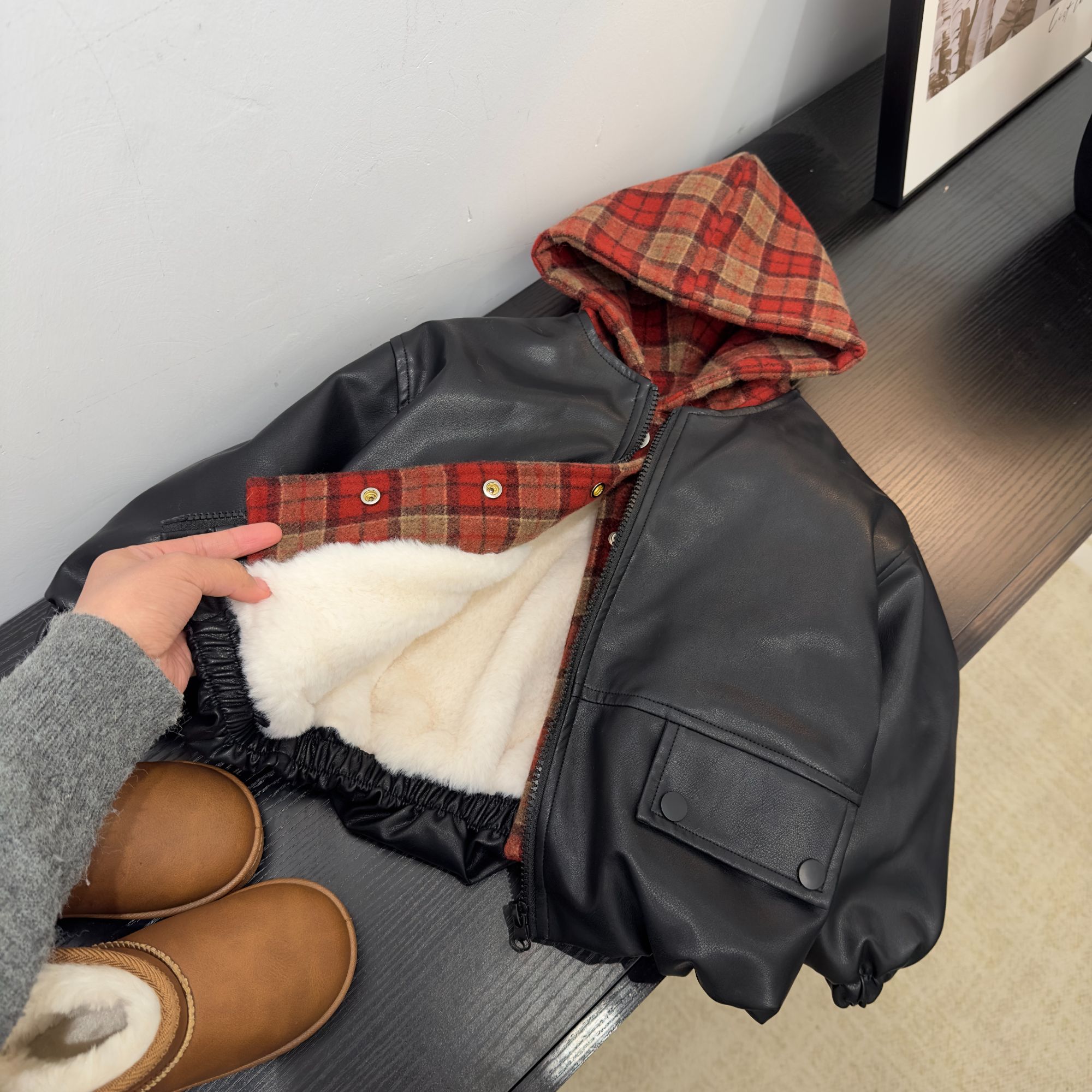 男童皮衣外套冬款加绒2025新款冬季夹克宝宝冬装小童机车服外套潮