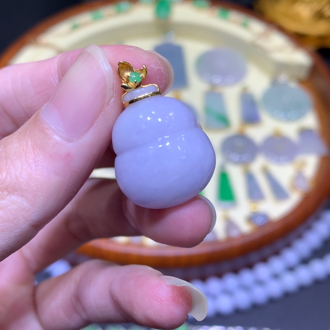 翡翠吊坠(不含链)18K金镶嵌