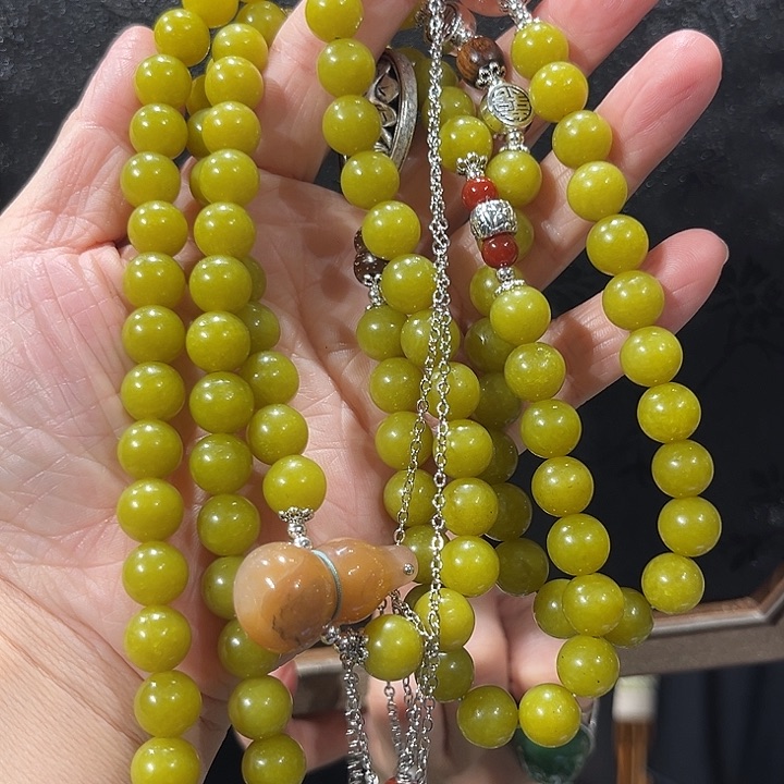 颈饰未镶嵌和田玉