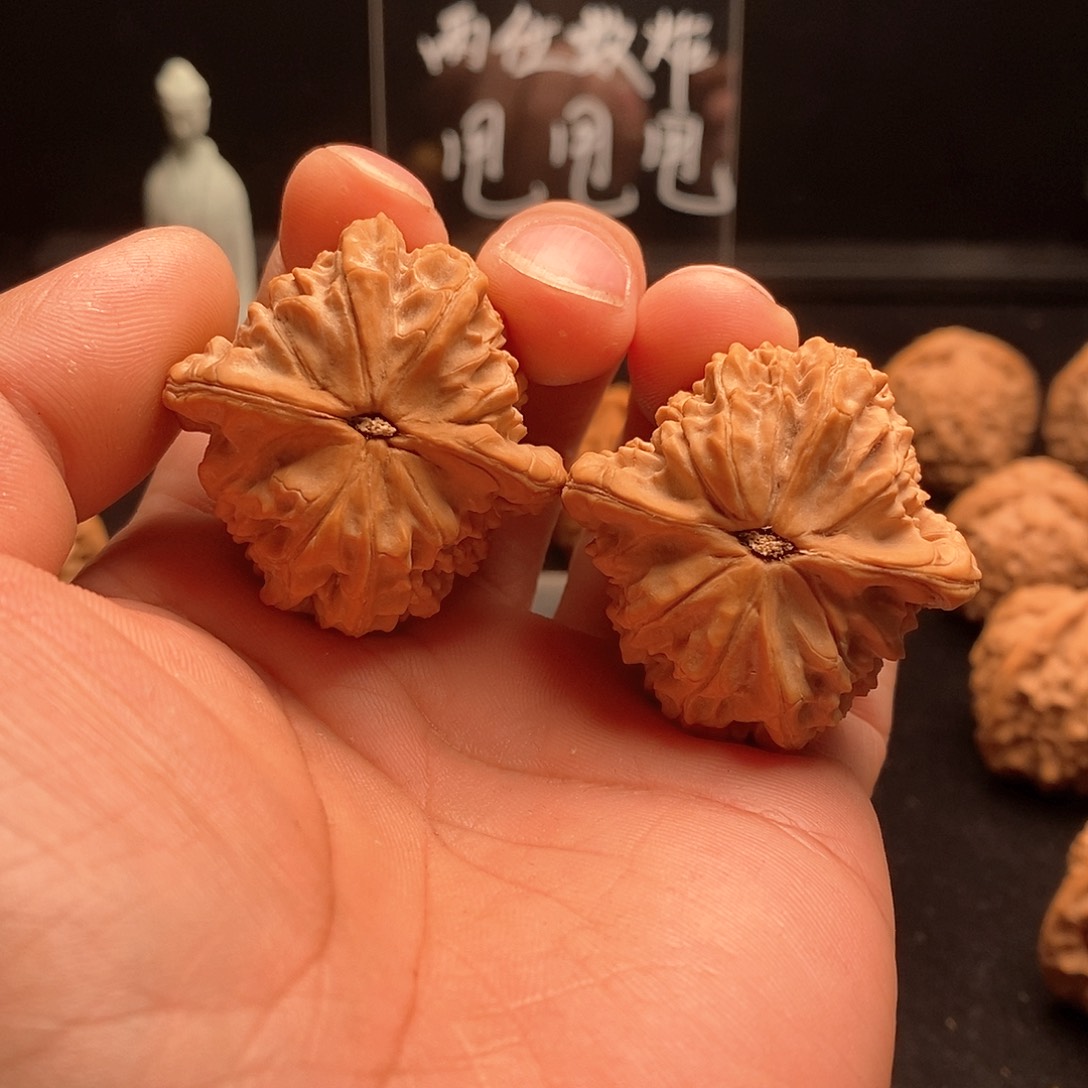 文玩核桃吊坠马老四39