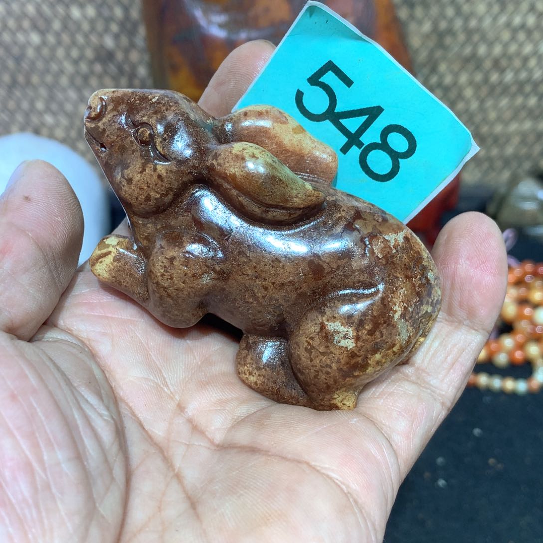透闪石-蛇纹石玉未镶嵌颈饰