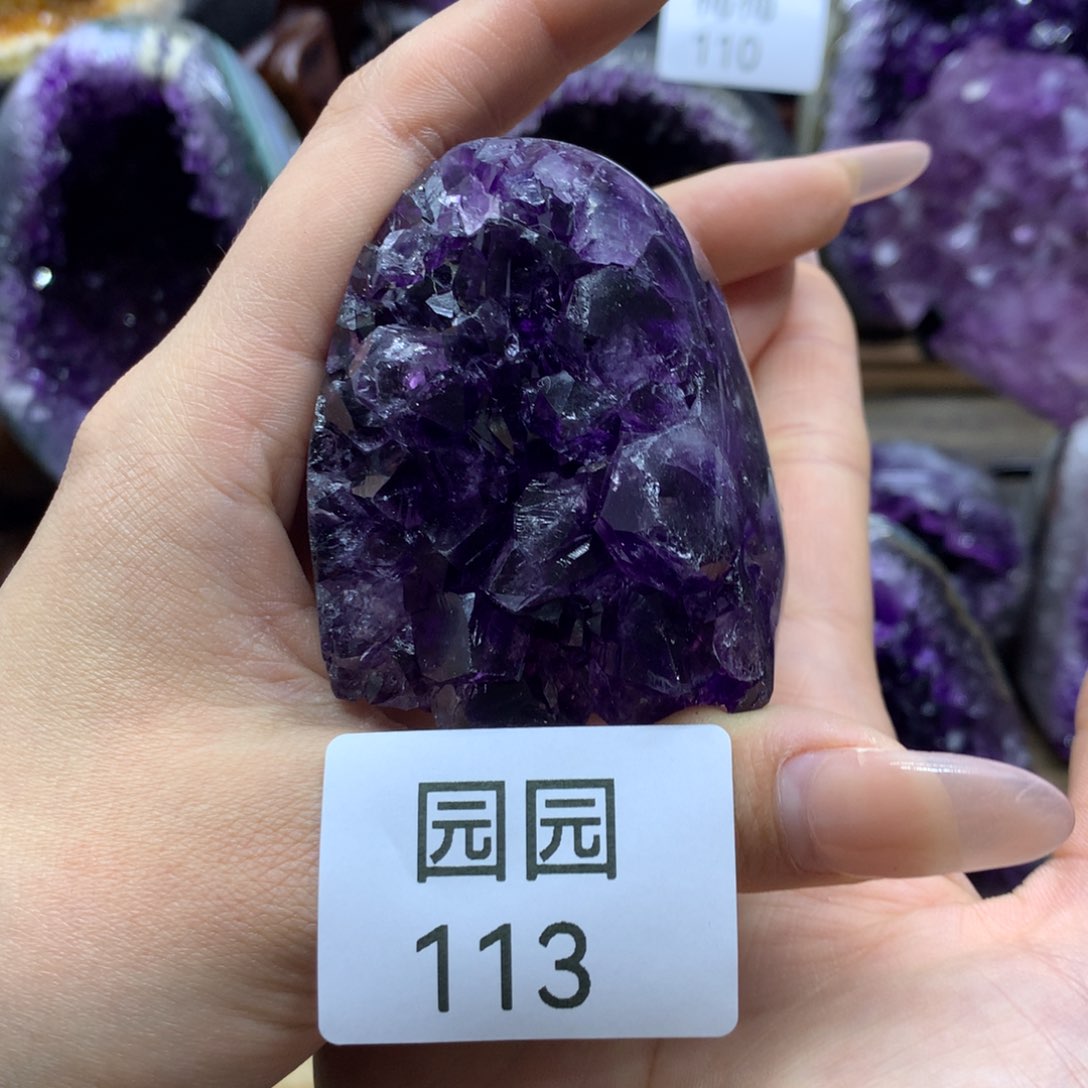 紫晶大型摆件（非配饰）未镶嵌