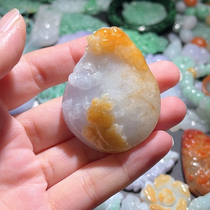 颈饰未镶嵌翡翠天