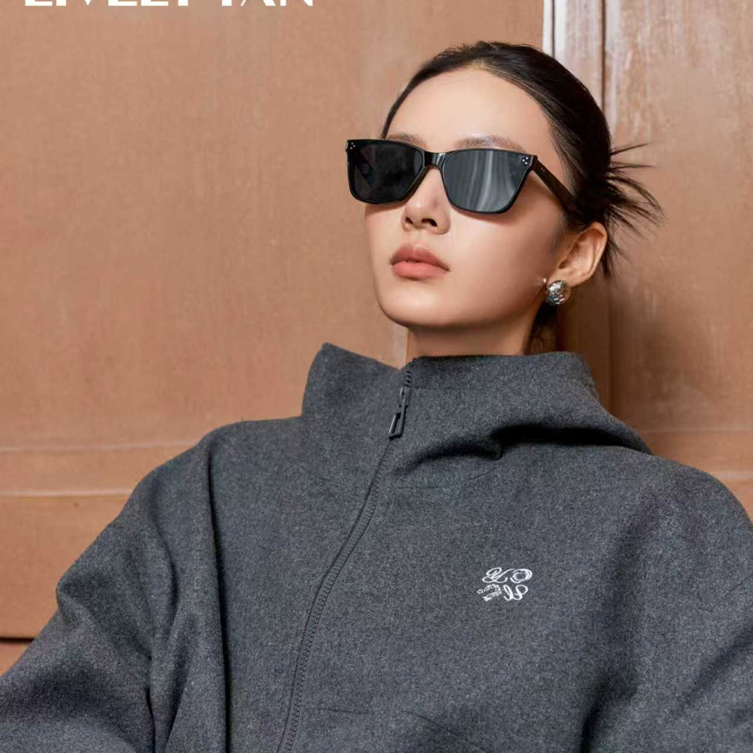  LIVELY.YAN【店铺同款】秋季连帽女女款长袖翻领秋冬短外套