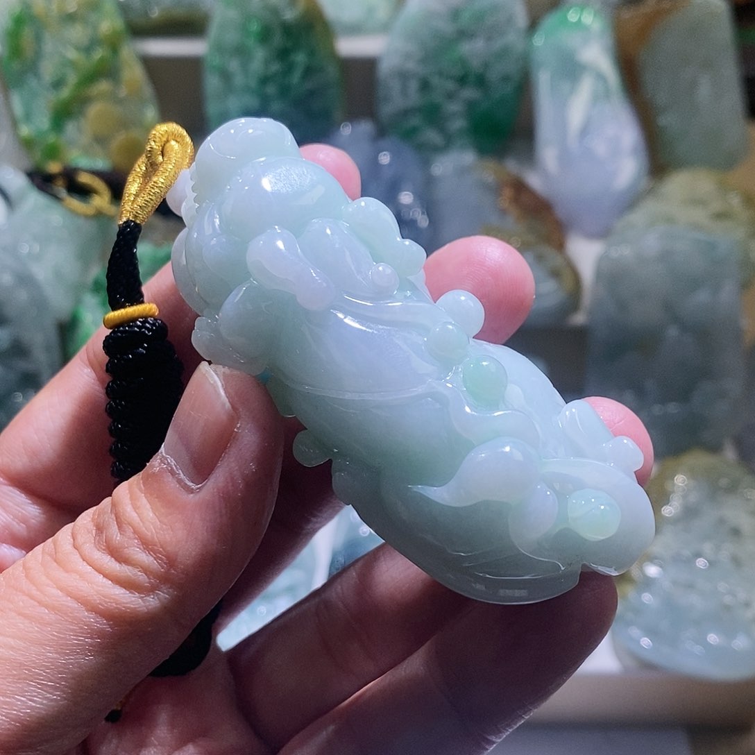 【闪购商品】翡翠颈饰未镶嵌貔貅