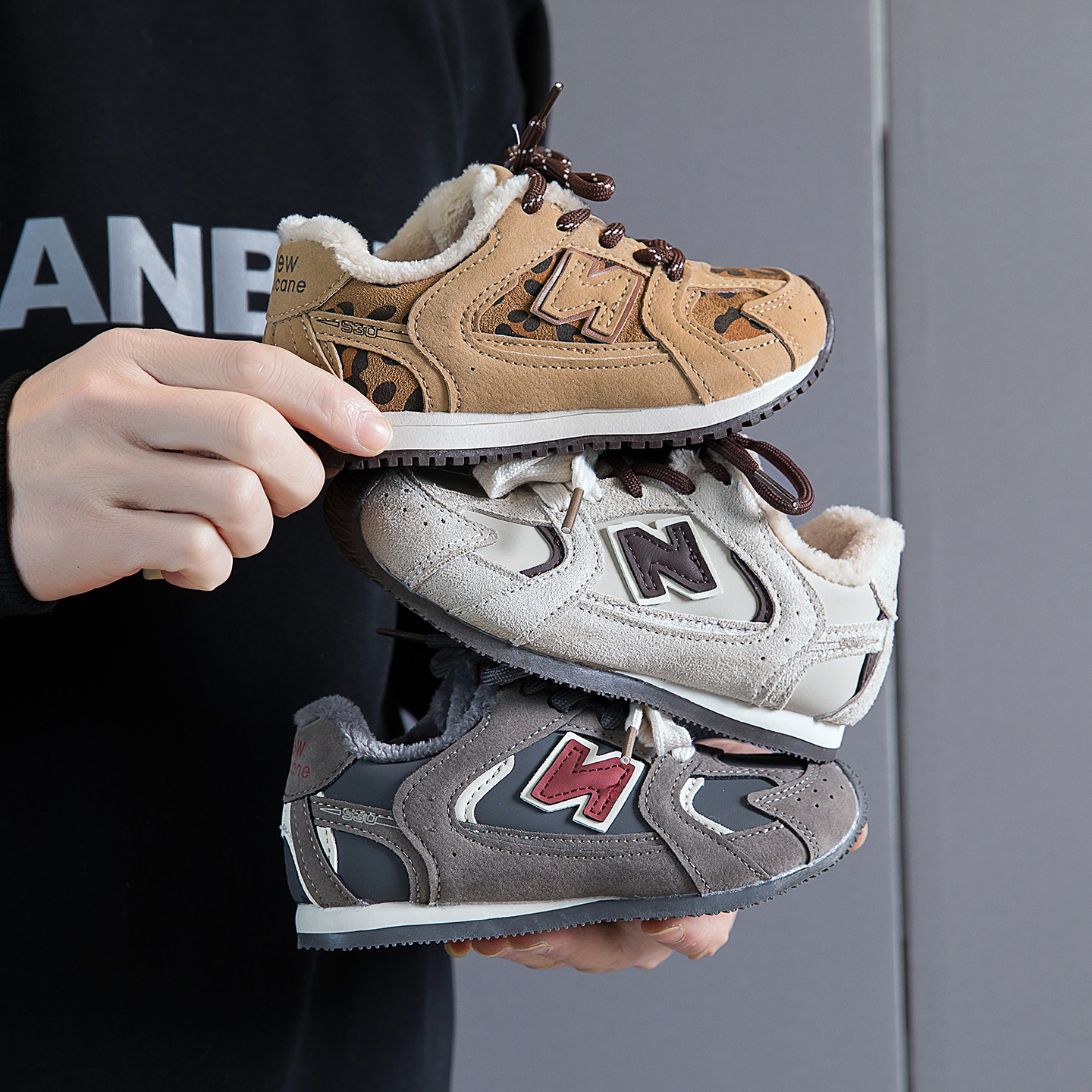 儿童运动鞋2025新款冬季加绒保暖棉鞋男女童休闲老爹鞋跑步阿甘鞋