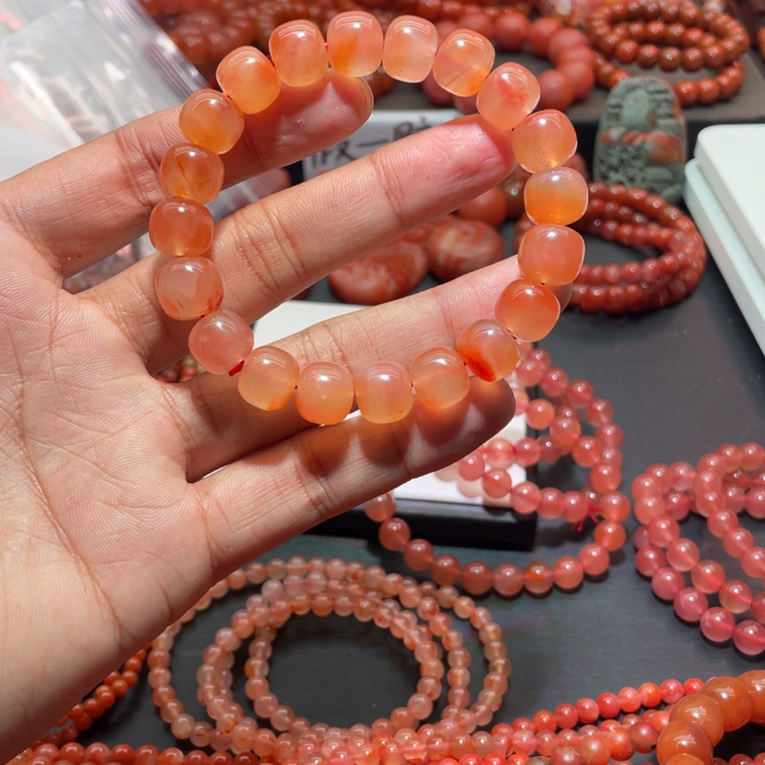 南红玛瑙手链未镶嵌