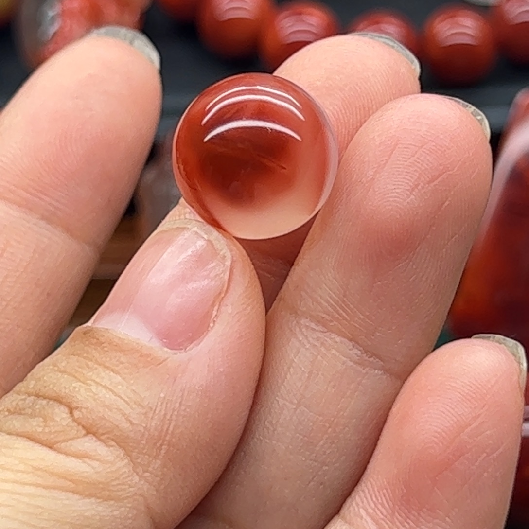 淡***定南红玛瑙未镶嵌配饰