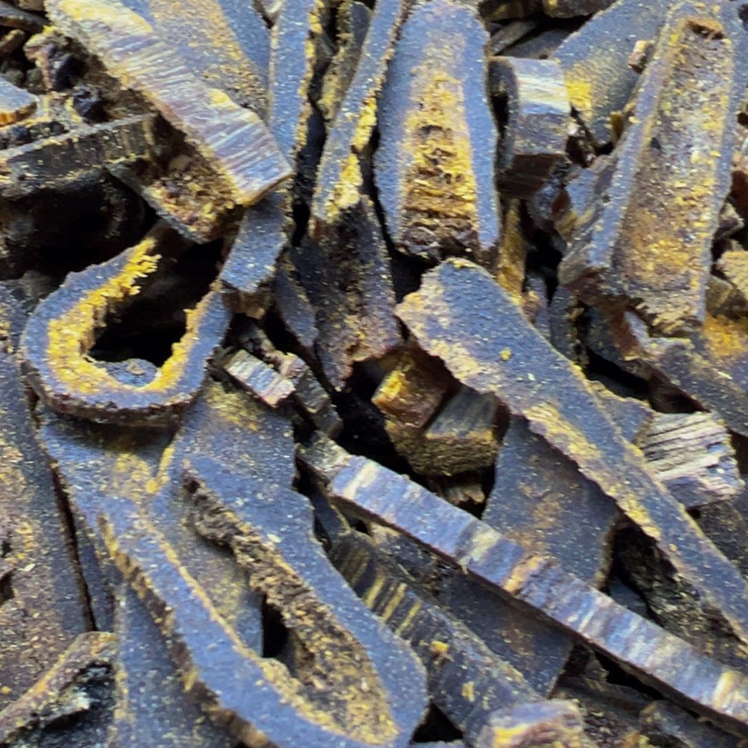 沉香沉香碎屑绿奇楠沉香高油锯口料100克送蜡烛炉一个