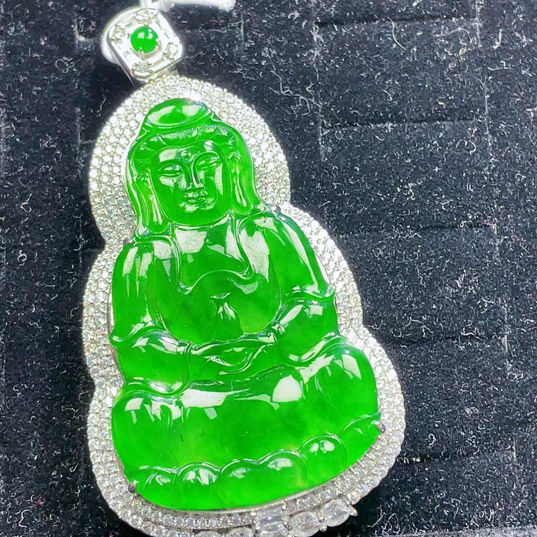 翡翠颈饰未镶嵌50，