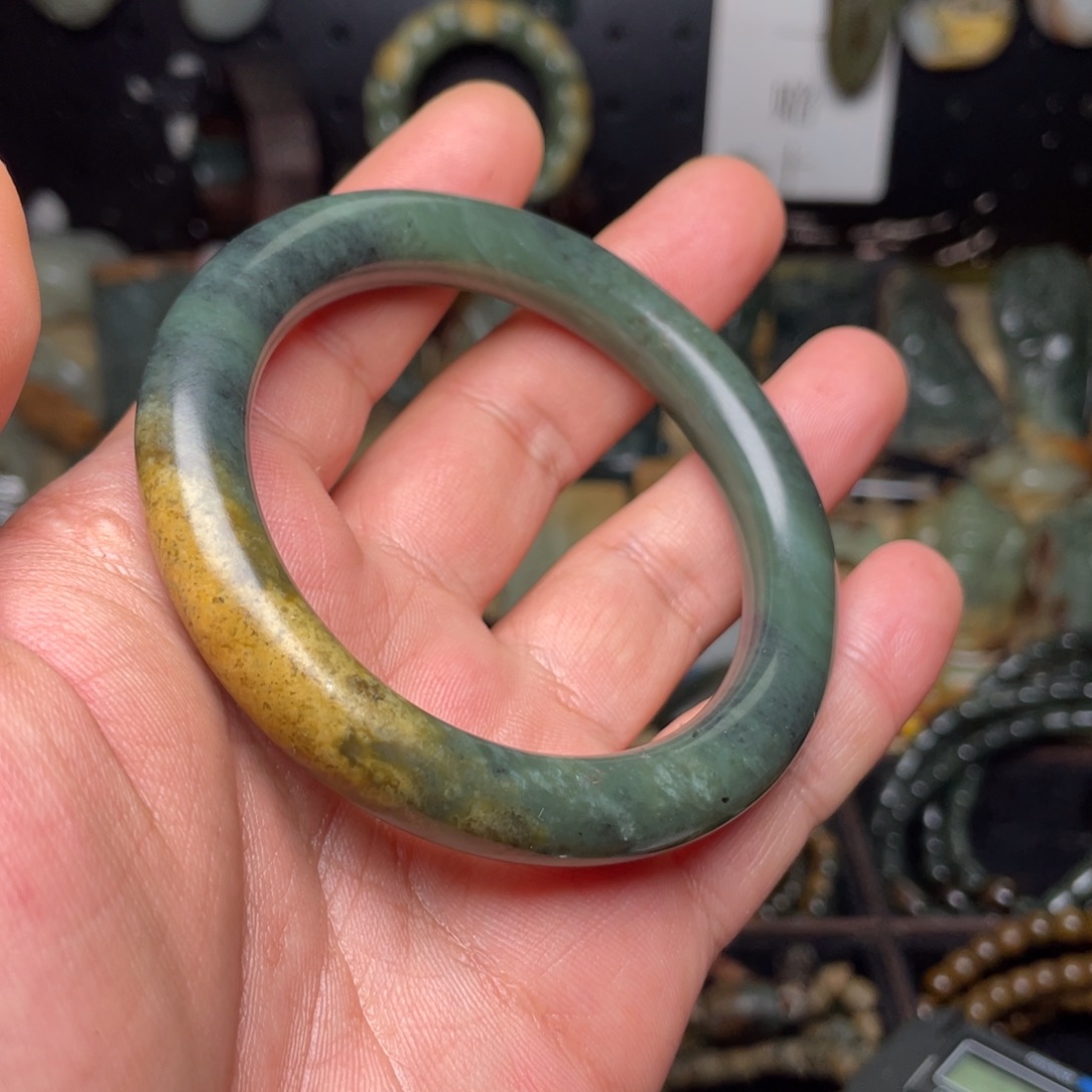 岫岩河磨玉（透闪石质玉）未镶嵌颈饰58.8