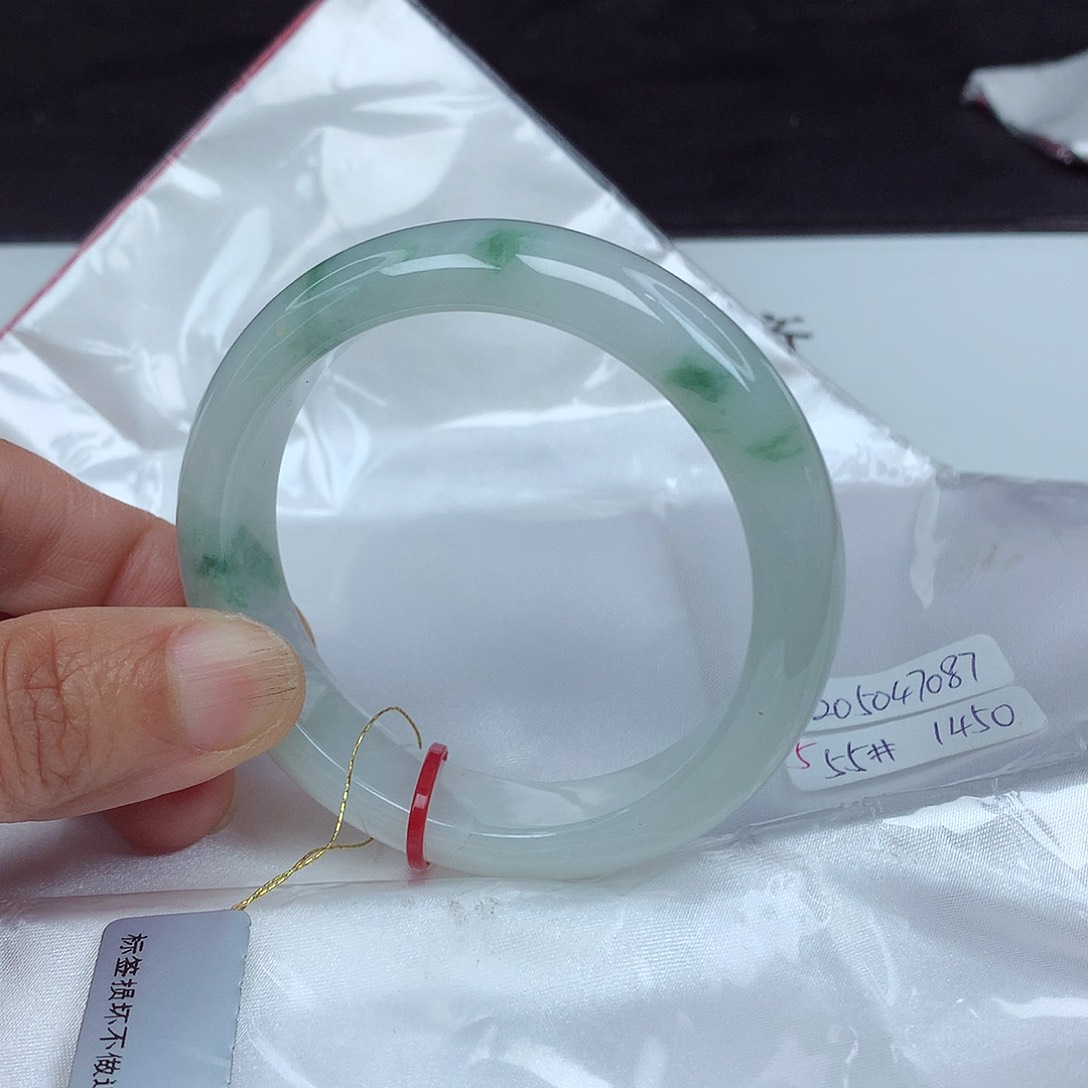 翡翠手镯未镶嵌55圈7087