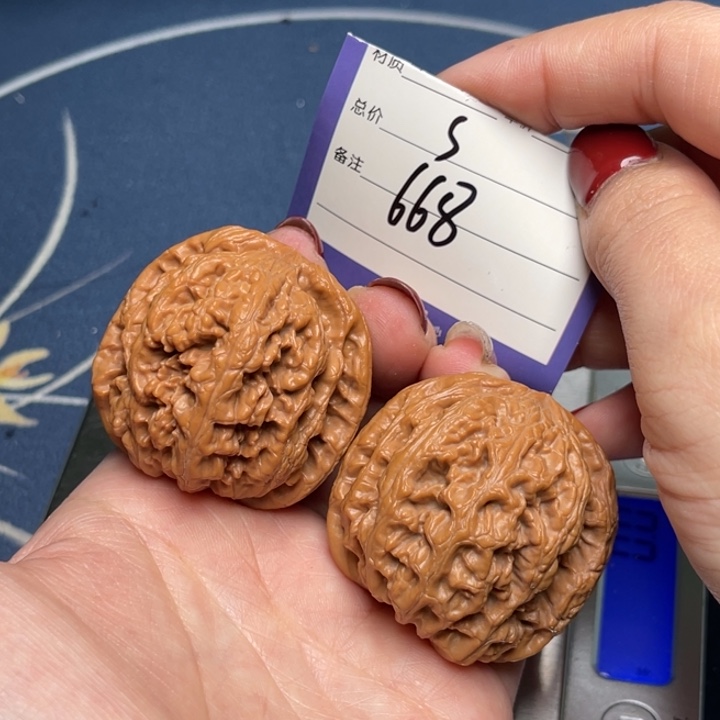 文玩核桃把件粗筋42