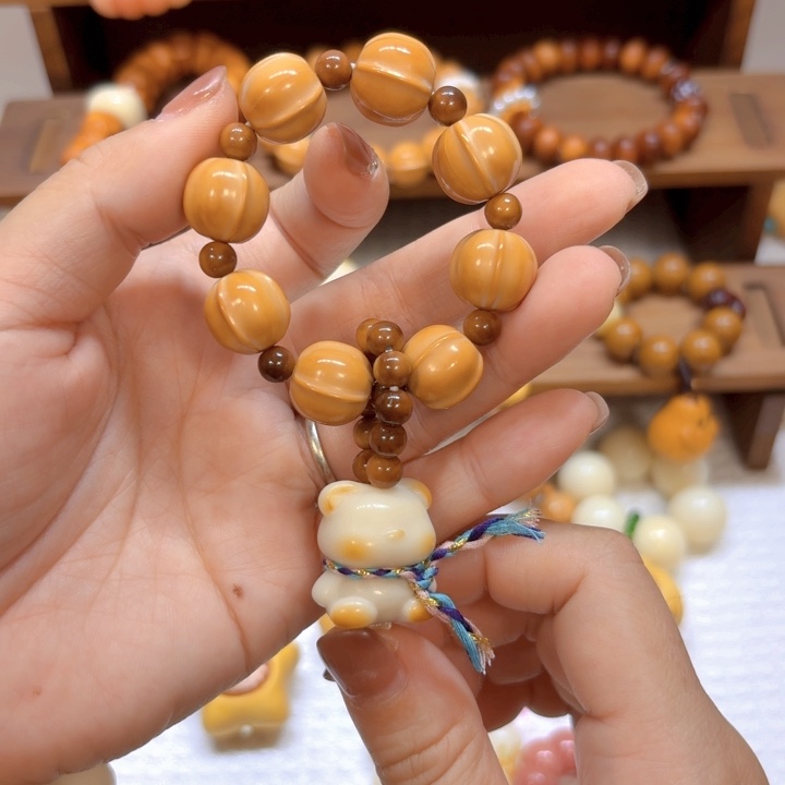 星月菩提手串猴头鲨鱼背库克小熊象牙果手捻