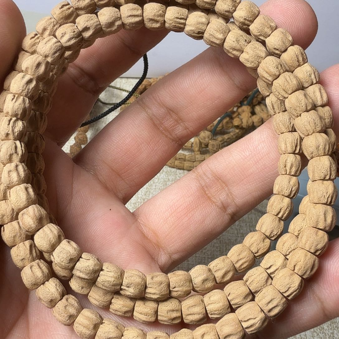 是***鸭吊坠柏香籽/百香籽