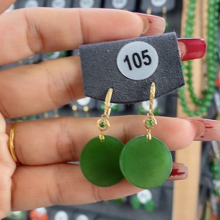 和田玉耳饰18K金镶嵌