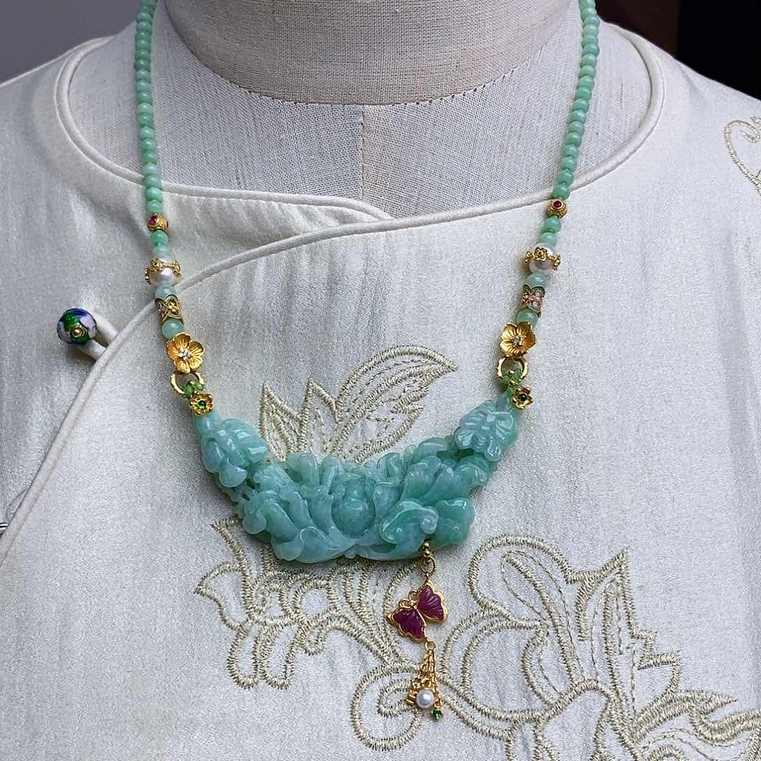 翡翠颈饰未镶嵌天然