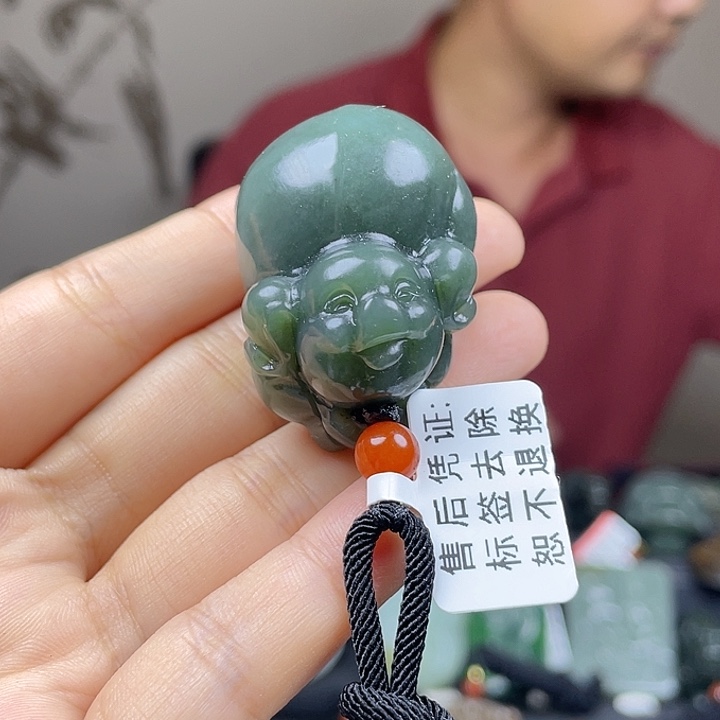 颈饰未镶嵌和田玉