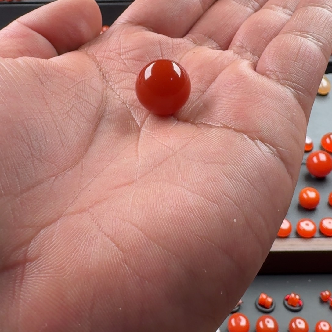 南红玛瑙未镶嵌圆珠15.2