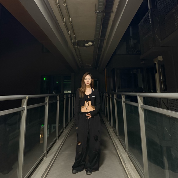 KIMMING金大铭同款破洞烫钻字母宽松休闲卫裤 街舞爵士 男女同款