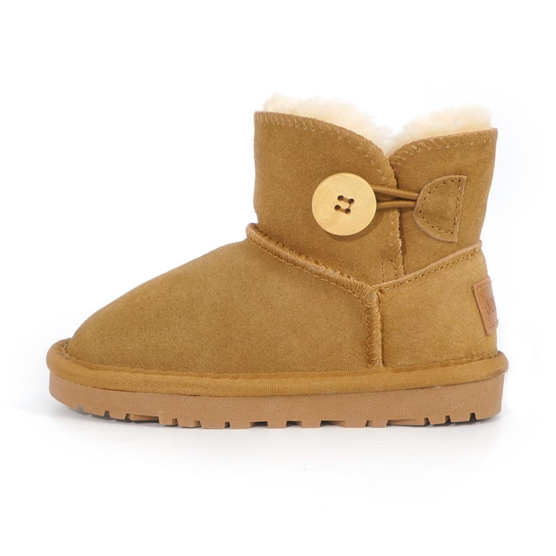 羊皮毛一体高档儿童冬款雪地靴纽扣款女童男童宝宝真皮软底防滑