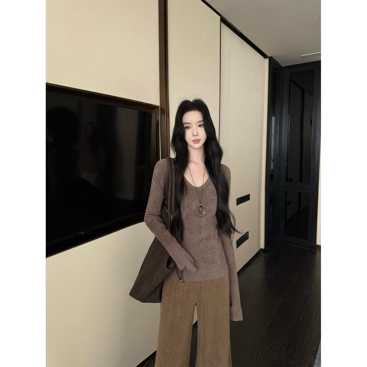 有洧Youwei【雾褐绒烟】显瘦打底衫气质长袖网红针织短款25SS1016