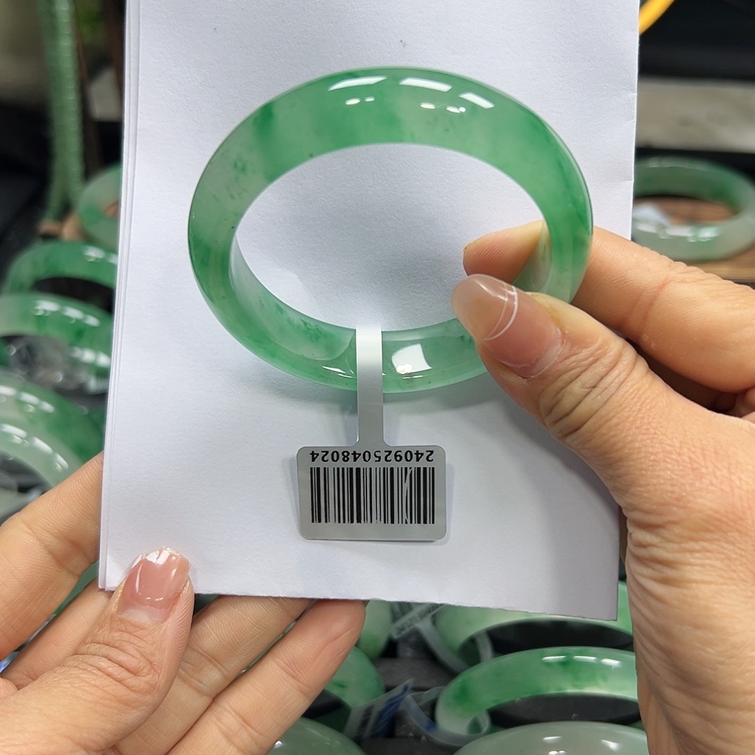 石英质玉手镯未镶嵌淼淼