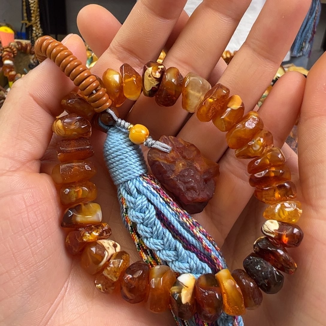 蜜蜡裸石未镶嵌蜜蜡