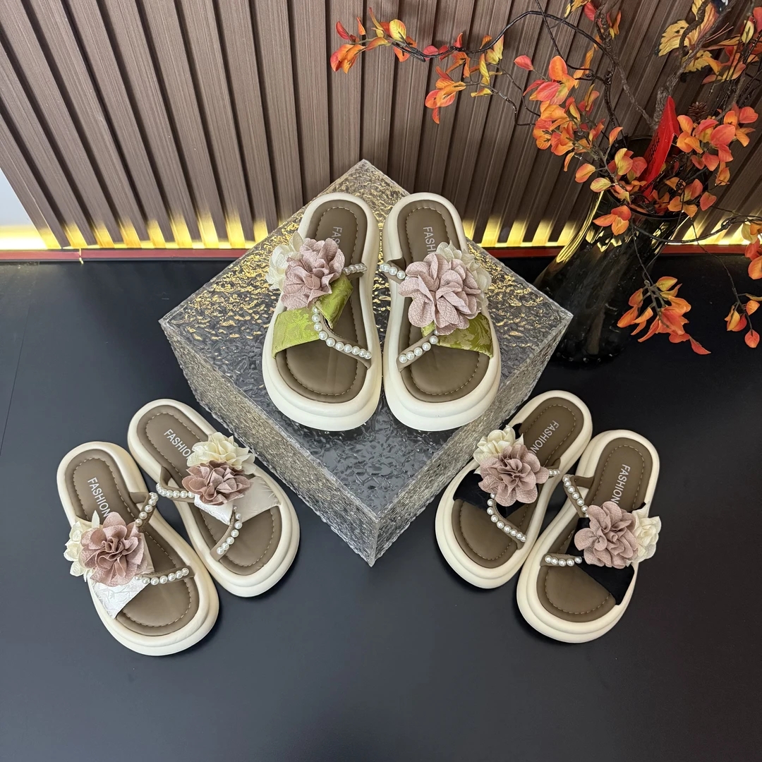 绝美法式厚底拖鞋女夏季时尚2025小香风新款高级感外出防滑沙滩鞋