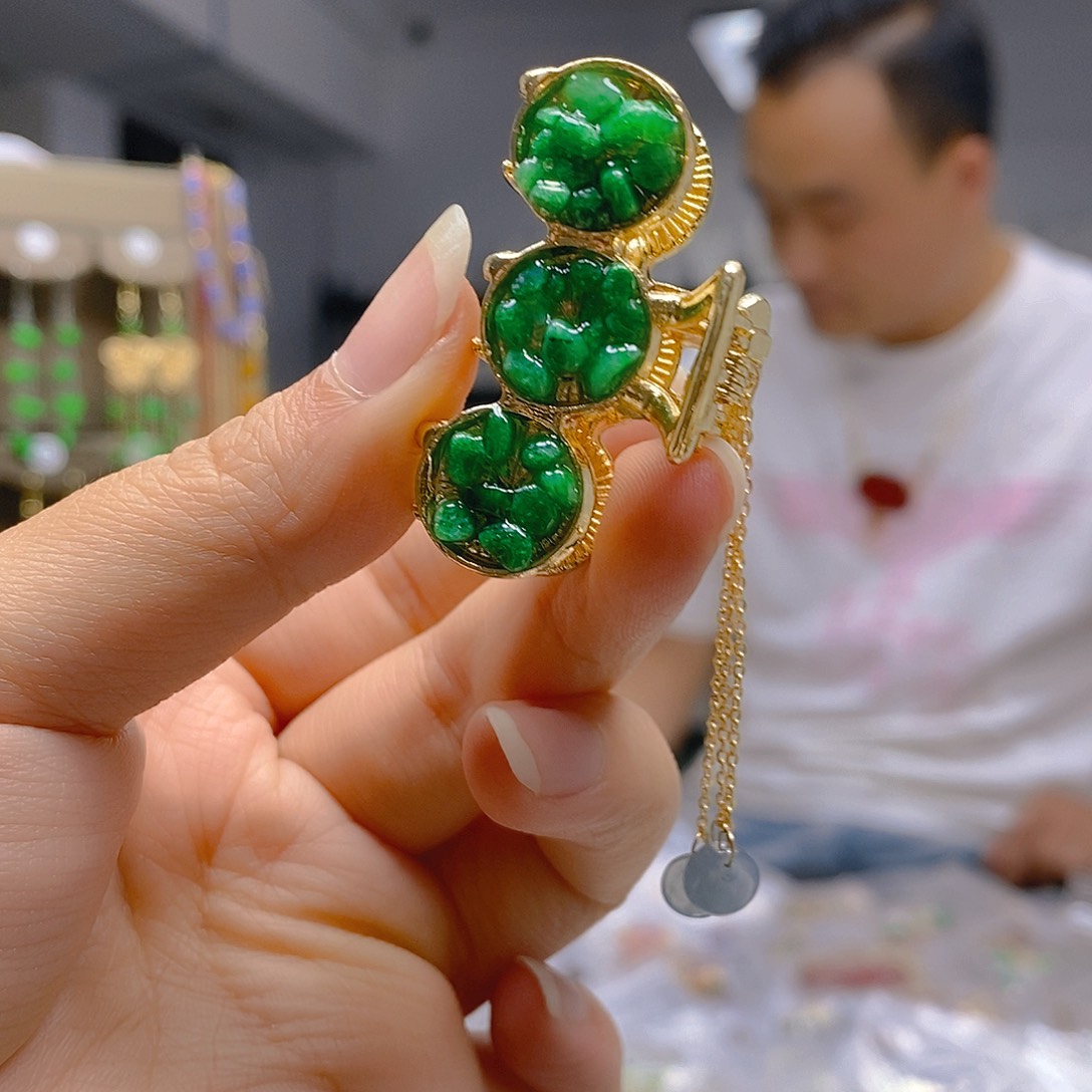 翡翠合金耳饰翡翠
