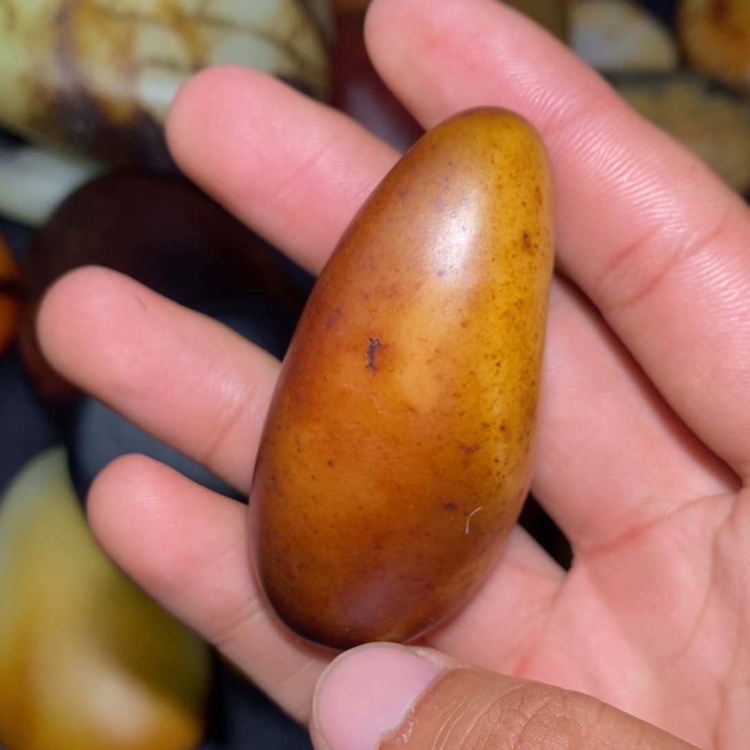 和田玉未镶嵌珠宝奇石