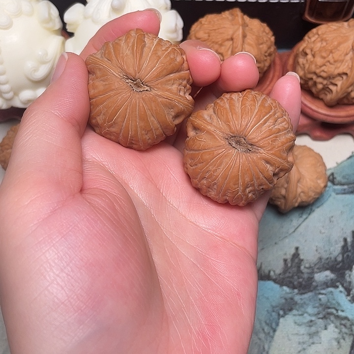 文玩核桃吊坠40尺铁锤妹妹